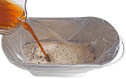 tea pour into liner and urn-1